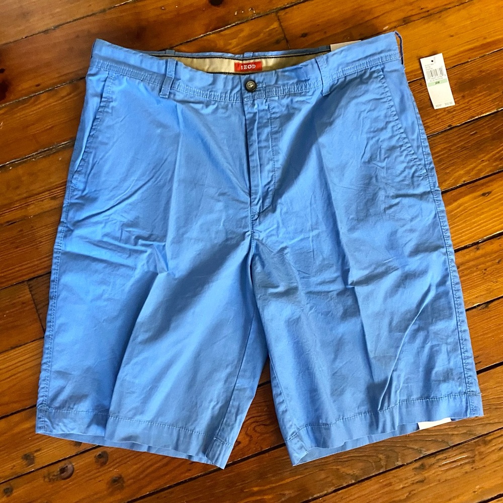 Izod Blue Revival 10.5 Flat Front Shorts Size 34 NWT